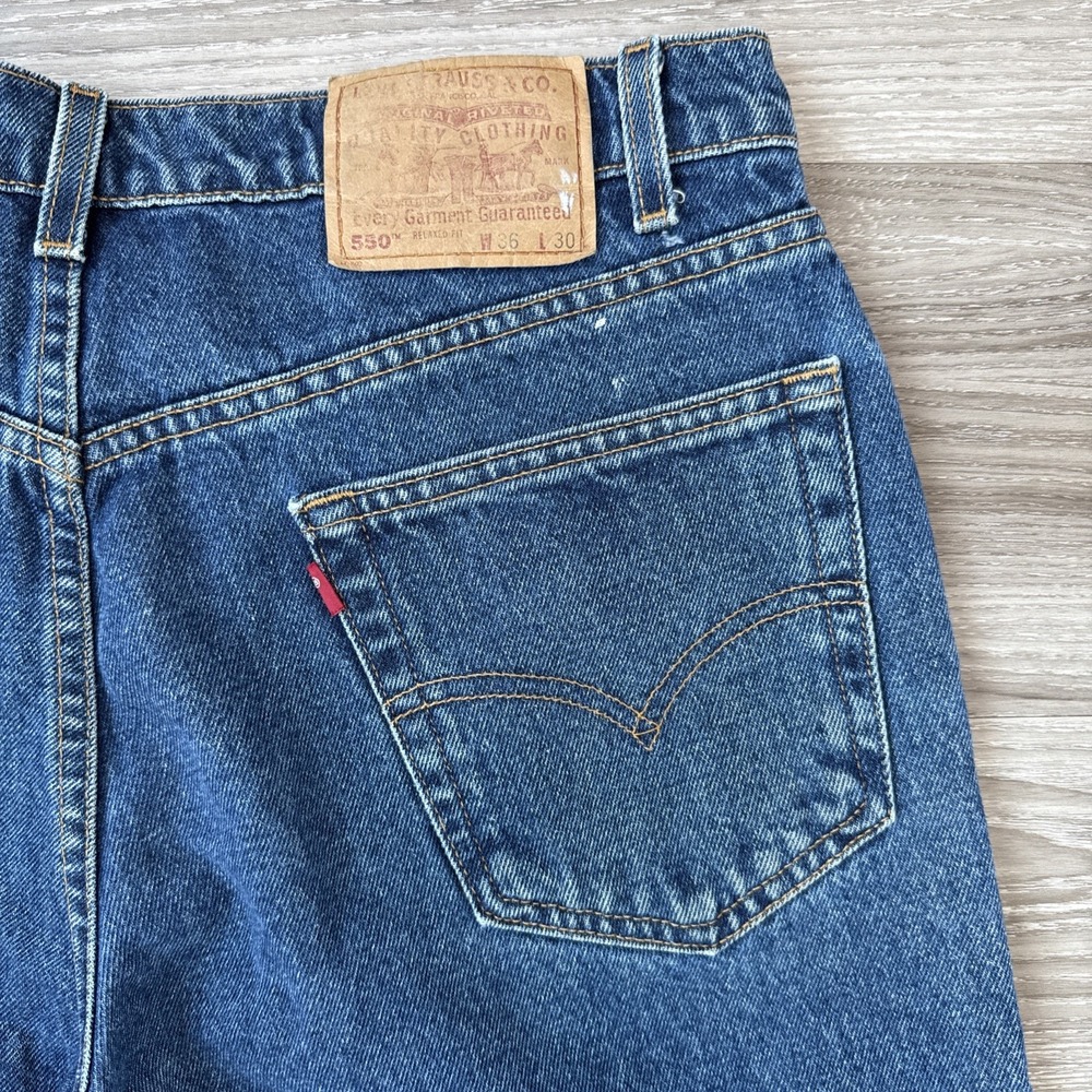 Vintage Levis 550 Jeans Mens W36 x L30 Blue 90s Relaxed Fit Tapered Leg Denim - Picture 5 of 16